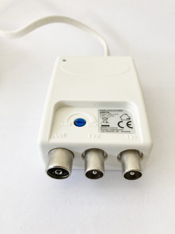 Amplificatore da interno per antenna TV 2 uscite